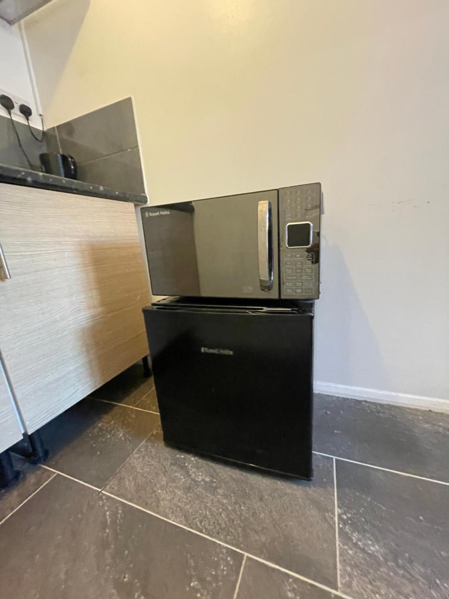 Fantastic Studio, Private Bathroom And Mini Kitchen. Thamesmead  Экстерьер фото